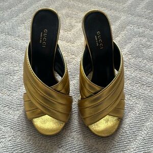 Gucci gold Webby sandals 37